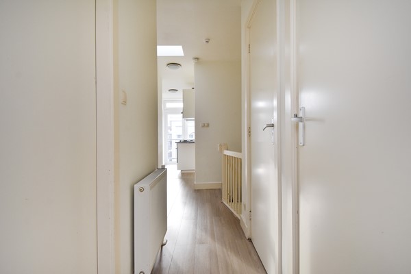 Medium property photo - Linnaeusstraat 142, 2522 GW Den Haag